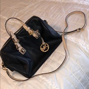 ✨Michael Kors✨ SHOULDER BAG